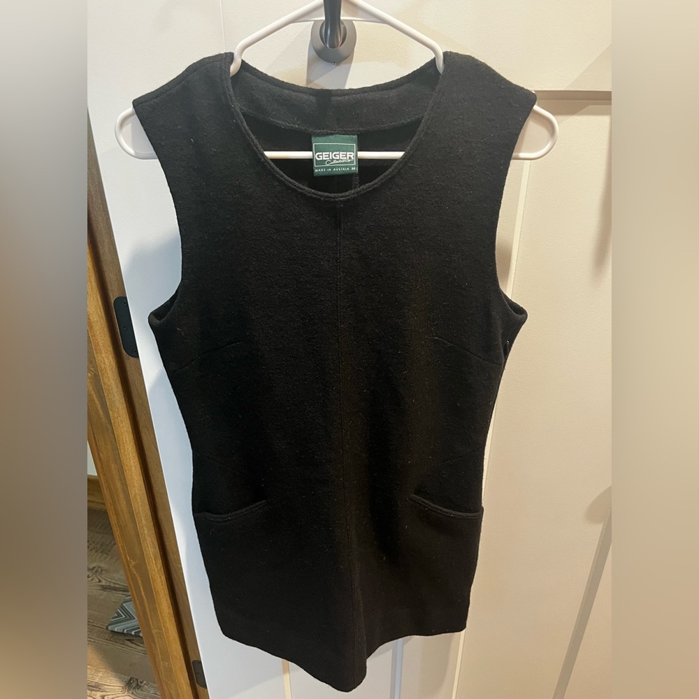 Geiger Black Wool Sleeveless Dress